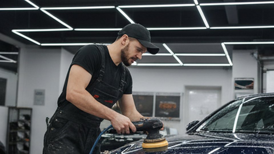 Автосервис: кадр со съёмки